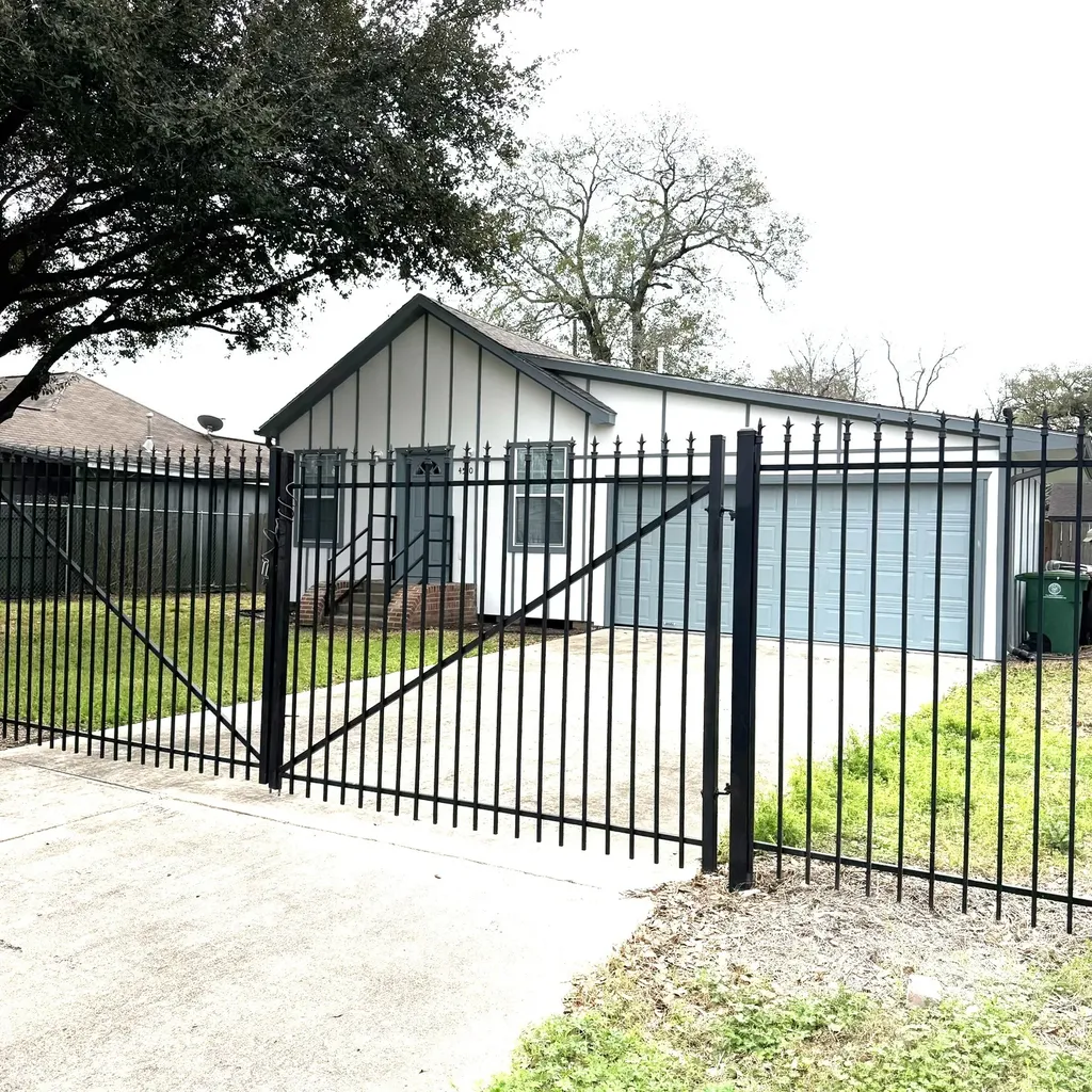 4510 Kingsbury Street Houston TX 77021