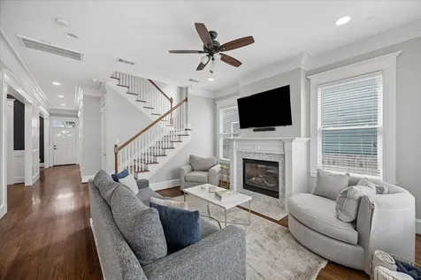 621 W 15th Street Houston TX 77008