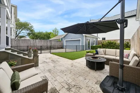 621 W 15th Street Houston TX 77008