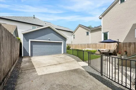 621 W 15th Street Houston TX 77008