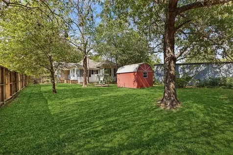 327 12th Street Somerville TX 77879