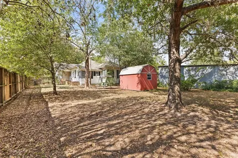 327 12th Street Somerville TX 77879
