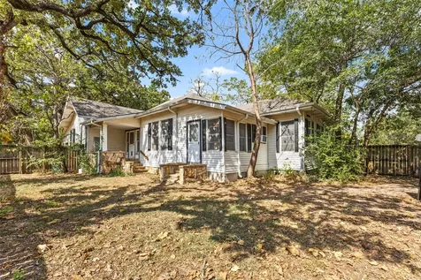 327 12th Street Somerville TX 77879