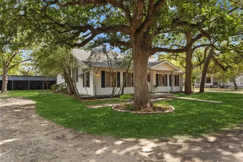 327 12th Street Somerville TX 77879