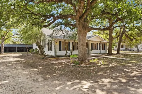 327 12th Street Somerville TX 77879