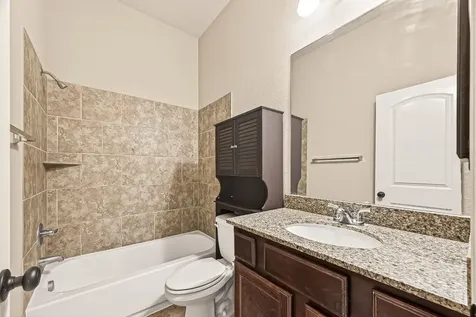 3007 Tamara Creek Lane Pearland TX 77584