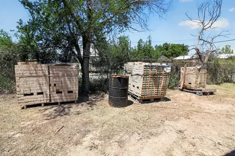 1304 N Young Street Fort Stockton TX 79735