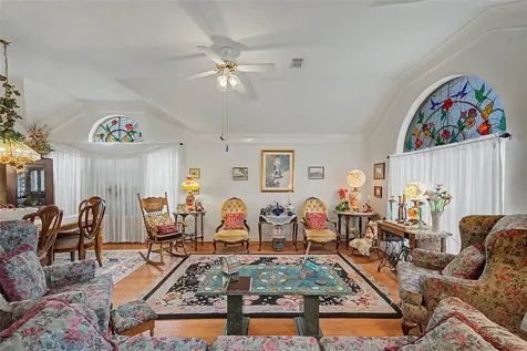 911 Lake Country Drive Seabrook TX 77586