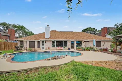 911 Lake Country Drive Seabrook TX 77586