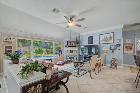 911 Lake Country Drive Seabrook TX 77586