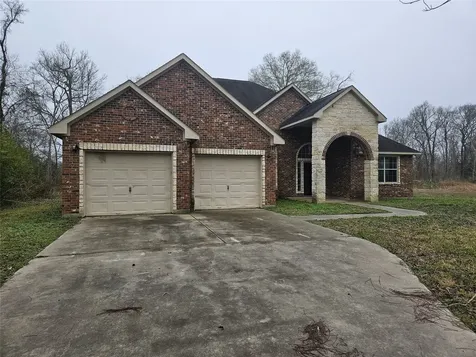 936 County Road 4923 Dayton TX 77535