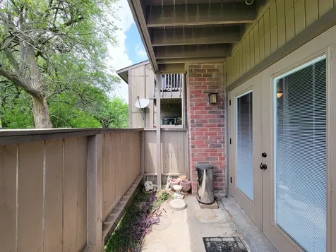 418 Garland Drive 122 Lake Jackson TX 77566