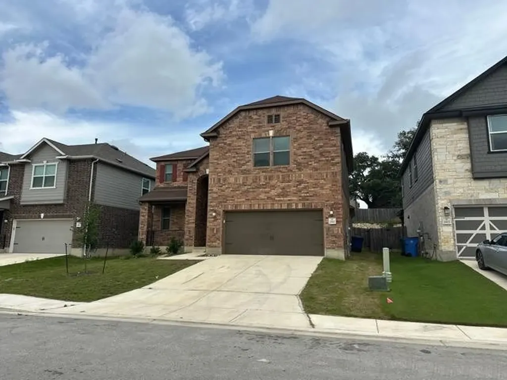 29917 Sestra Bulverde TX 78163