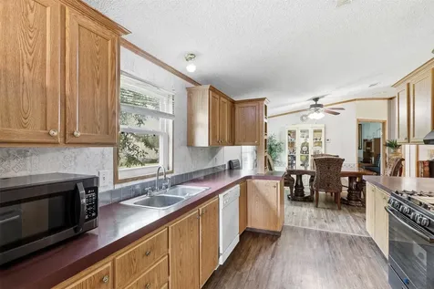 368 County Road 4891 Dayton TX 77535