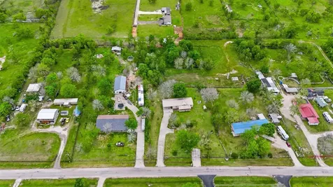 368 County Road 4891 Dayton TX 77535