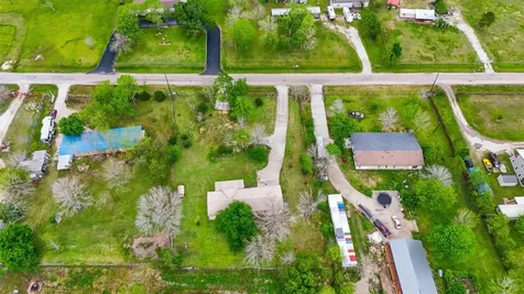 368 County Road 4891 Dayton TX 77535
