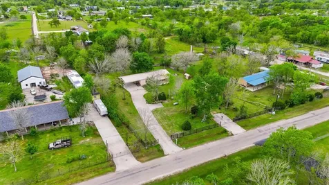 368 County Road 4891 Dayton TX 77535