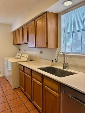 3100 Jeanetta Street 401 Houston TX 77063