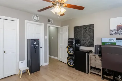 6625 Windwood Lane Beaumont TX 77706