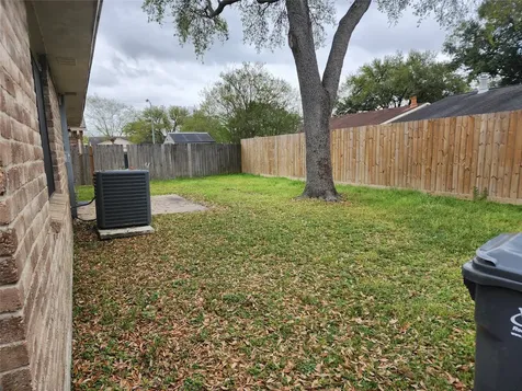 17307 S Yorkglen Drive Houston TX 77084