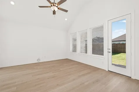 4916 Northern Woods Dr Drive Spring TX 77386