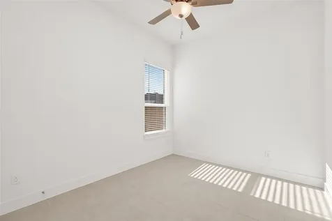 4916 Northern Woods Dr Drive Spring TX 77386