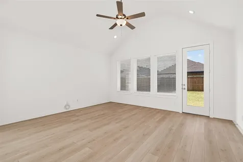 4916 Northern Woods Dr Drive Spring TX 77386