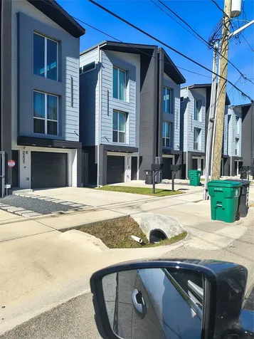 2216 Gregg Street Houston TX 77026