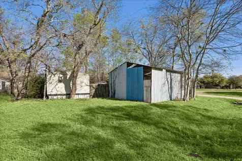 805 Frydek Road Sealy TX 77474