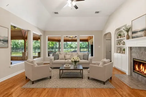 10965 Lake Forest Drive Conroe TX 77384