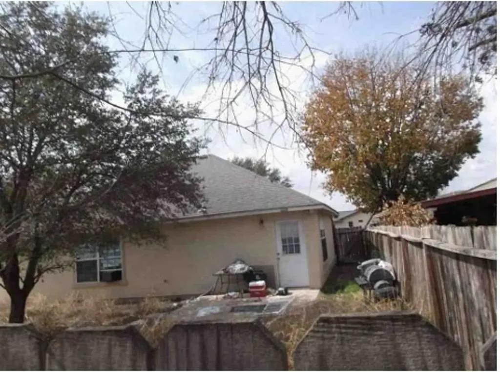 9606 Wikieup Street San Antonio TX 78211