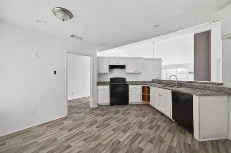 8203 Lone Quail Drive Houston TX 77489