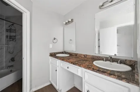 8203 Lone Quail Drive Houston TX 77489