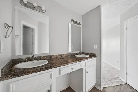 8203 Lone Quail Drive Houston TX 77489