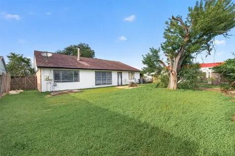 8203 Lone Quail Drive Houston TX 77489
