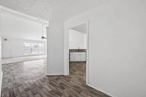8203 Lone Quail Drive Houston TX 77489