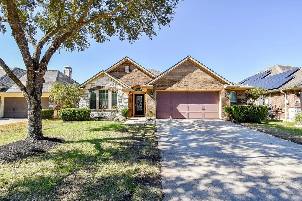 435 Cascade Oaks Lane Richmond TX 77406