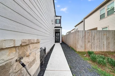 14839 Slow River Avenue Houston TX 77082