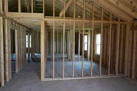 48 County Road 3555 Cleveland TX 77327