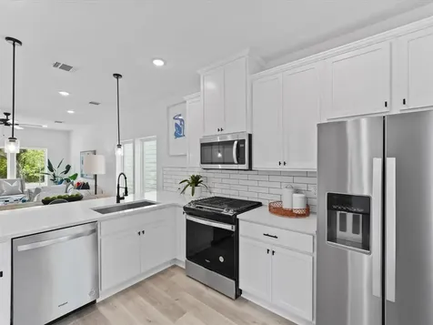 1448 Dewalt Street Houston TX 77088