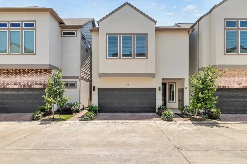 144 Knightsbridge Park Lane Houston TX 77018