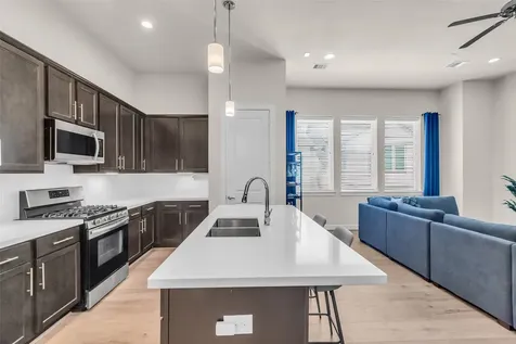 144 Knightsbridge Park Lane Houston TX 77018