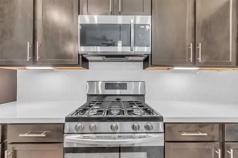 144 Knightsbridge Park Lane Houston TX 77018
