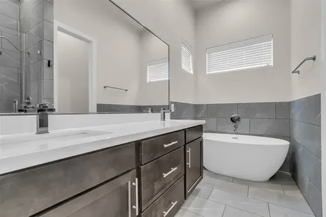 144 Knightsbridge Park Lane Houston TX 77018