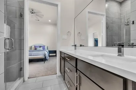 144 Knightsbridge Park Lane Houston TX 77018