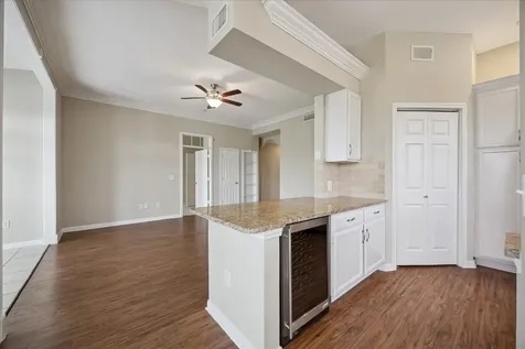5353 Memorial Drive 4008 Houston TX 77007
