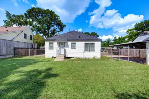 814 Sue Street Houston TX 77009
