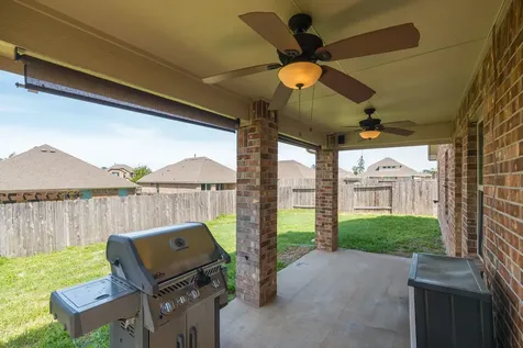 14207 Irvine Ranch Trail Conroe TX 77384