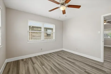 505 Pompano Street Bayou Vista TX 77563