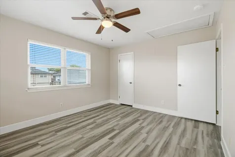 505 Pompano Street Bayou Vista TX 77563